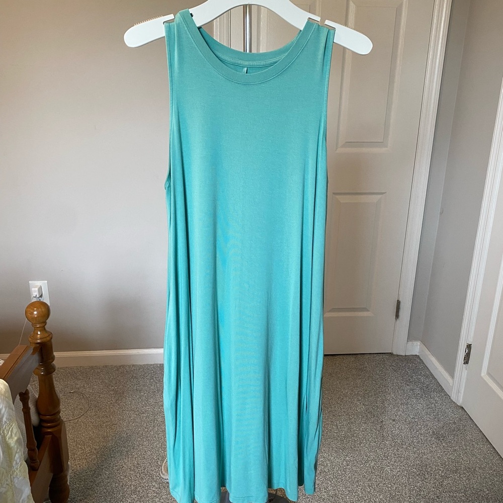 Sleeveless Teal Dress